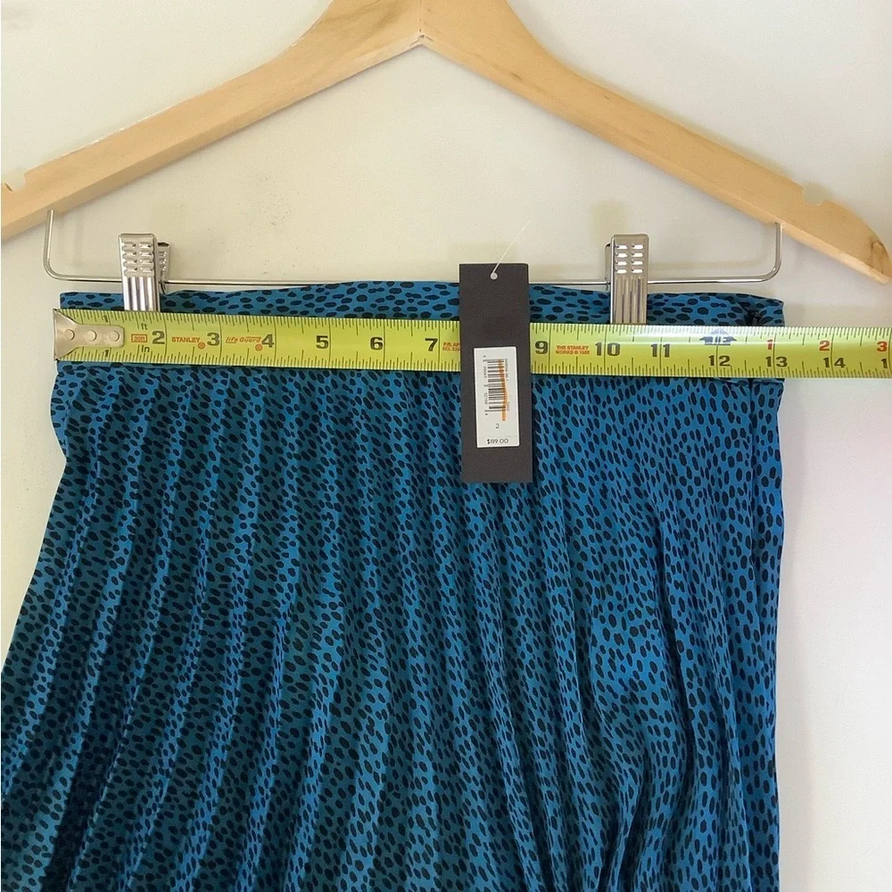 NWT Banana Republic Accordion Pleat Sharkbite Midi Skirt - Teal Dot - 2